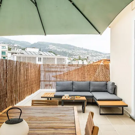 The Graceful Manor By Homie * Funchal (Madeira)