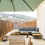 The Graceful Manor By Homie * Funchal (Madeira)