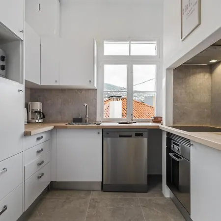 The Graceful Manor By Homie *