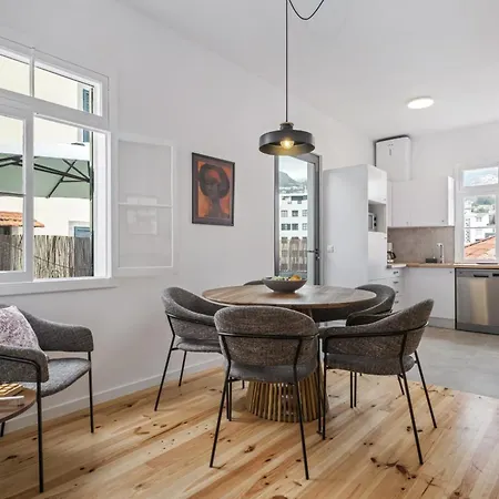 펜션 The Graceful Manor By Homie 푼샬