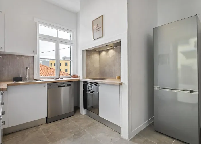 The Graceful Manor By Homie *