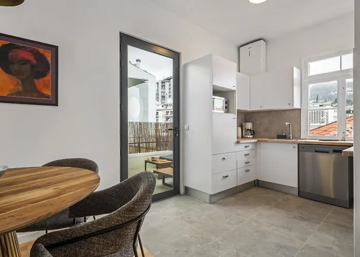 The Graceful Manor By Homie بيت للعطل *