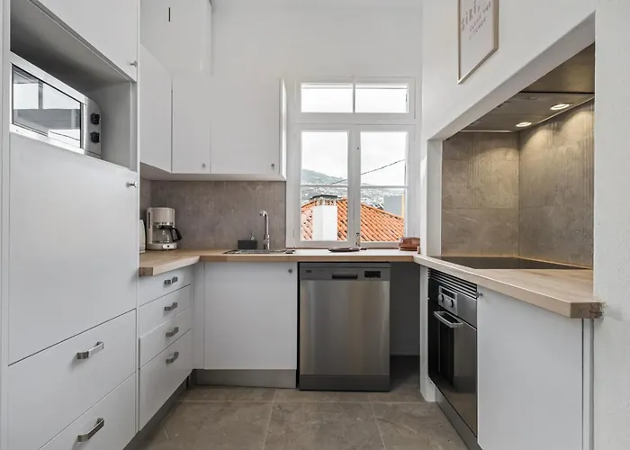 The Graceful Manor By Homie *