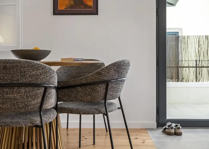 The Graceful Manor By Homie *