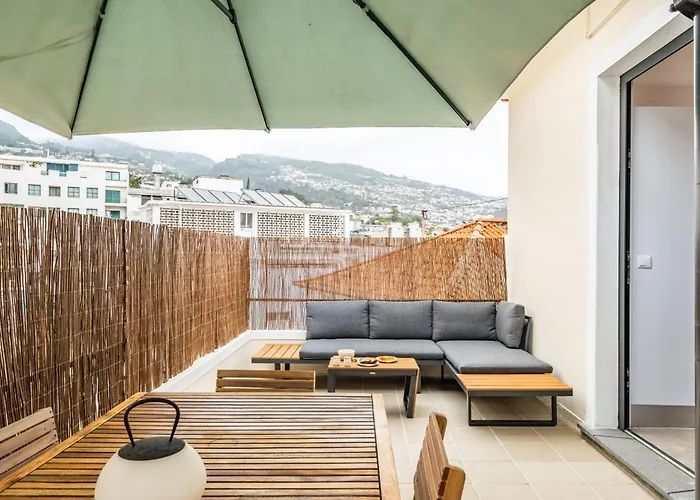 The Graceful Manor By Homie * فونشال