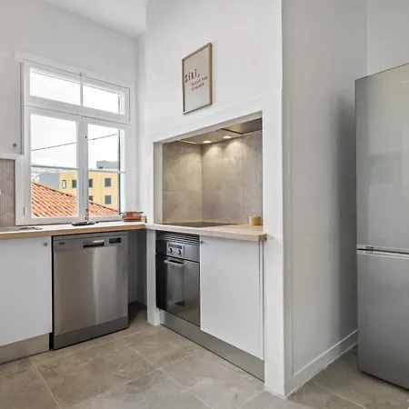 The Graceful Manor By Homie *